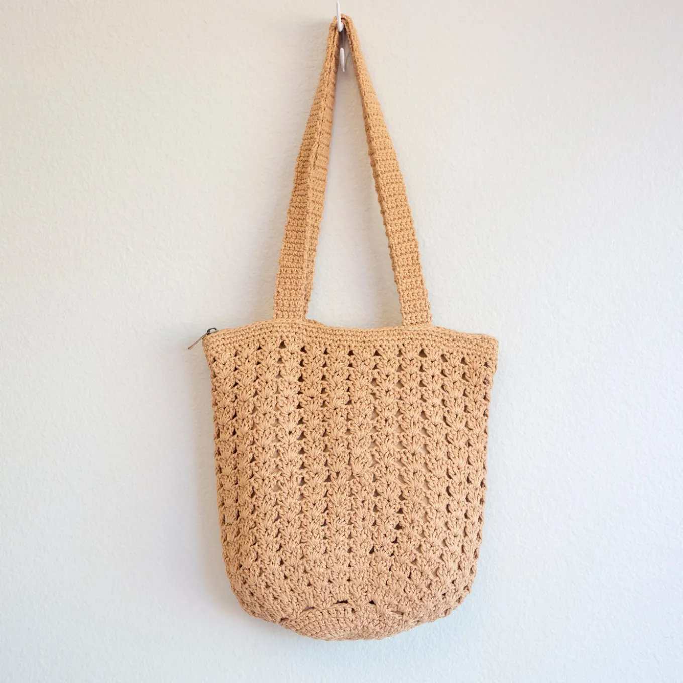 Elena Handbags Handmade Crochet Retro Style Tote Bag