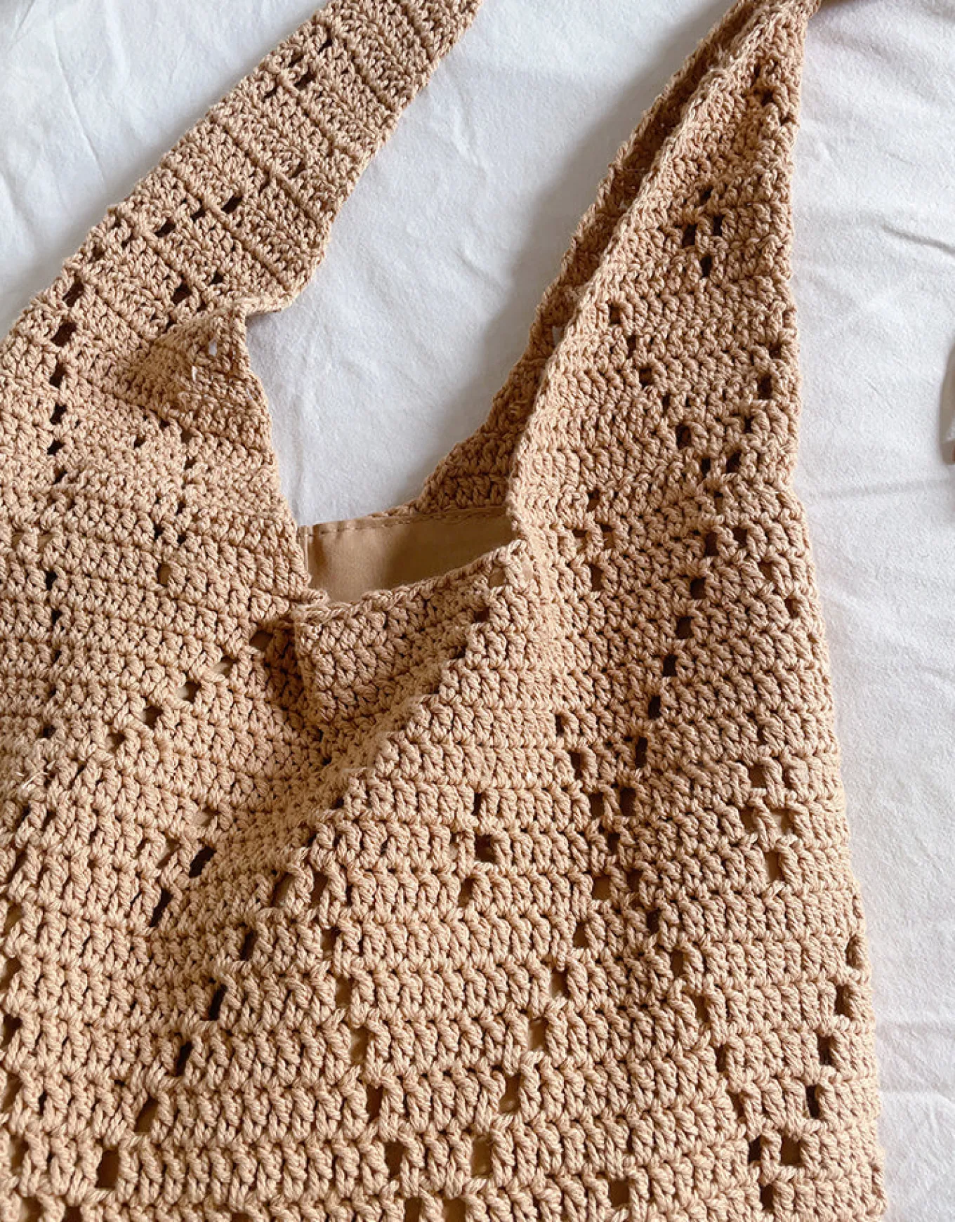 Elena Handbags Handmade Crochet Retro Style Tote Bag