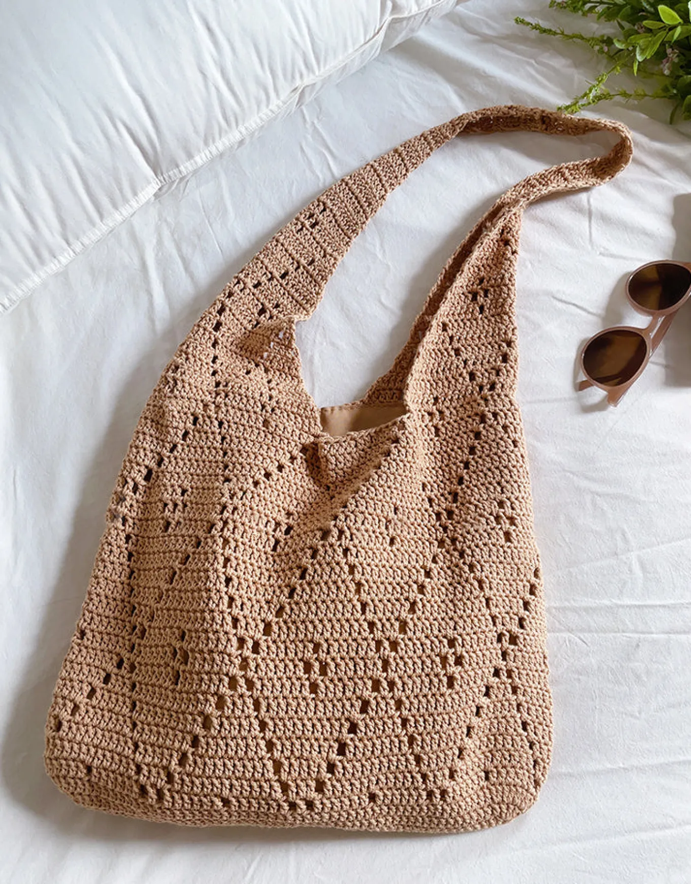Elena Handbags Handmade Crochet Retro Style Tote Bag