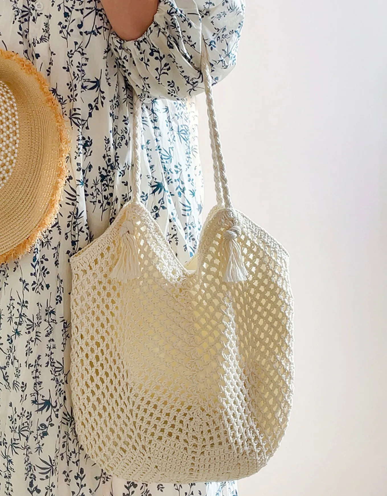 Elena Handbags Handmade Crochet Retro Style Tote Bag